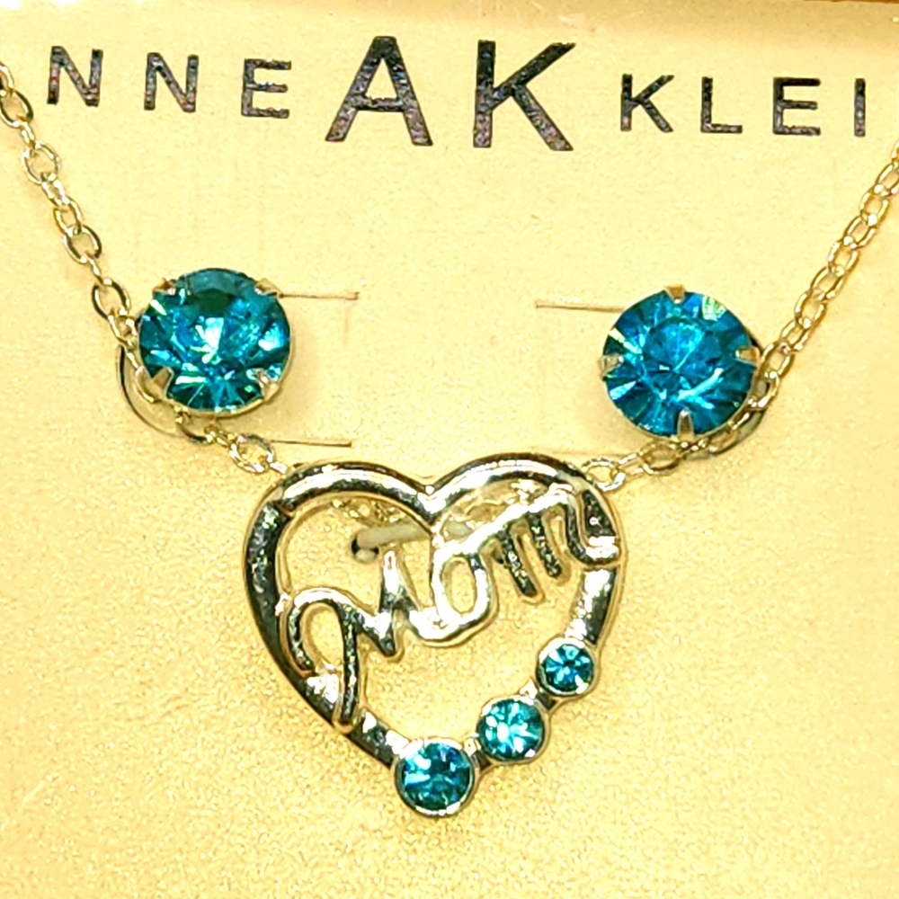 Anne Klein Silver and Blue 'Mom' Necklace - Picture 5 of 8